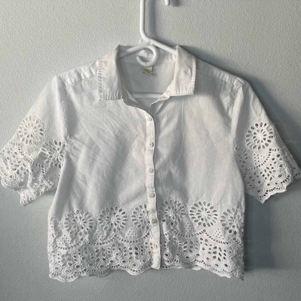 Eyelet-Border Button Down